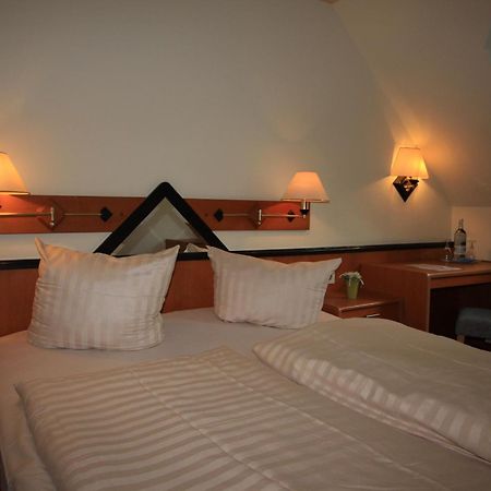 Hotel Reke Plau am See Bagian luar foto