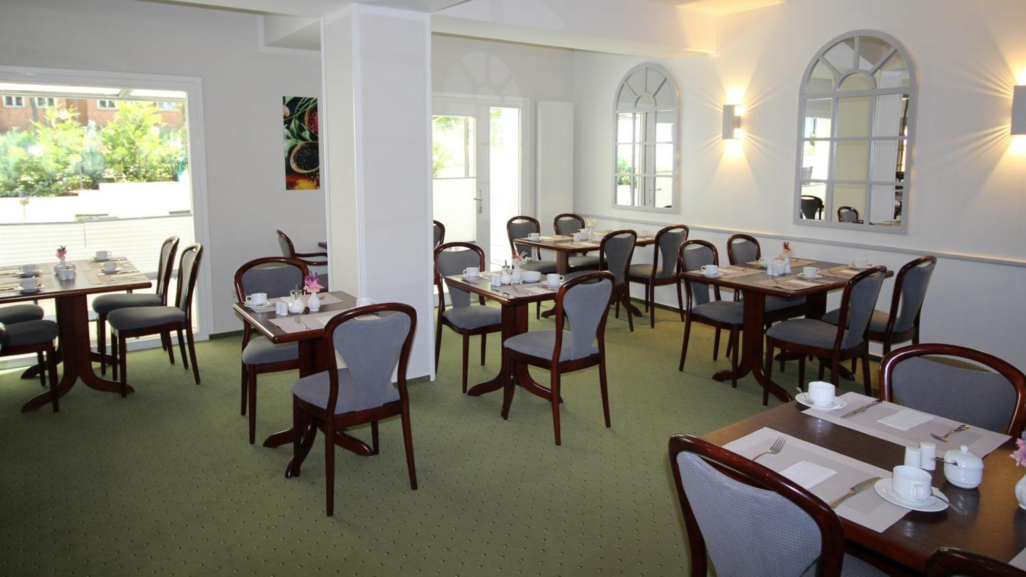 Hotel Reke Plau am See Bagian luar foto
